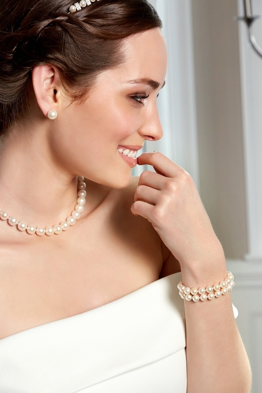 9.5-10.5mm White Freshwater Pearl Necklace - AAA Quality - Secondary Image