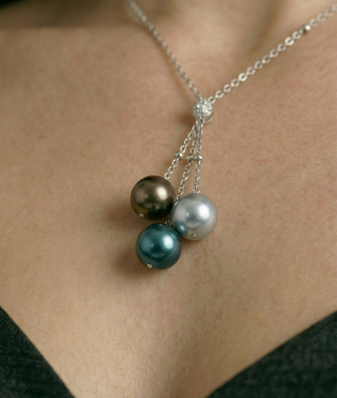 14K Gold Multicolor Tahitian Pearl Tincup Cluster Pendant - Secondary Image