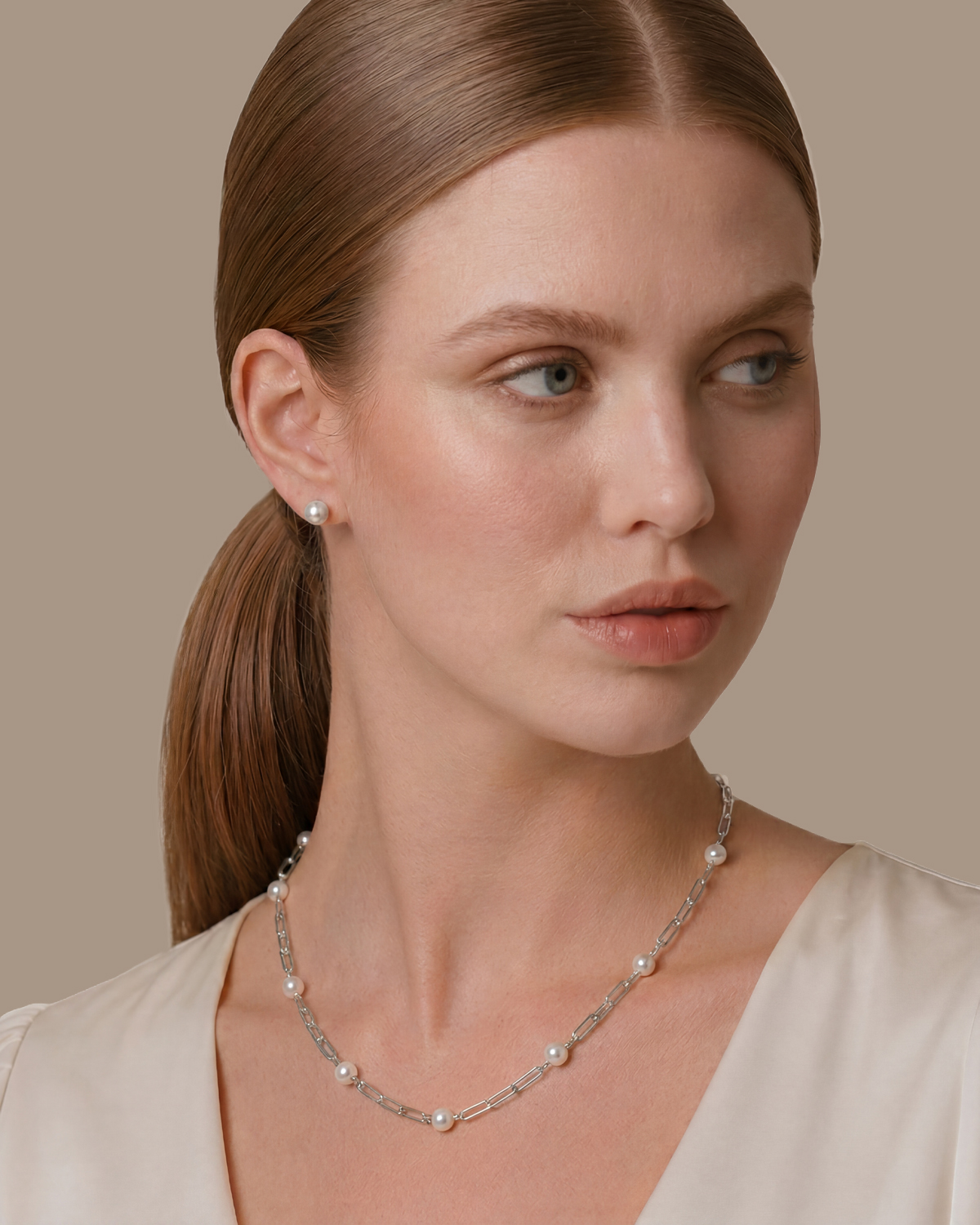 14K Gold 8.5-9.0mm Japanese Akoya Pearl & Chain Link Necklace - Model Image
