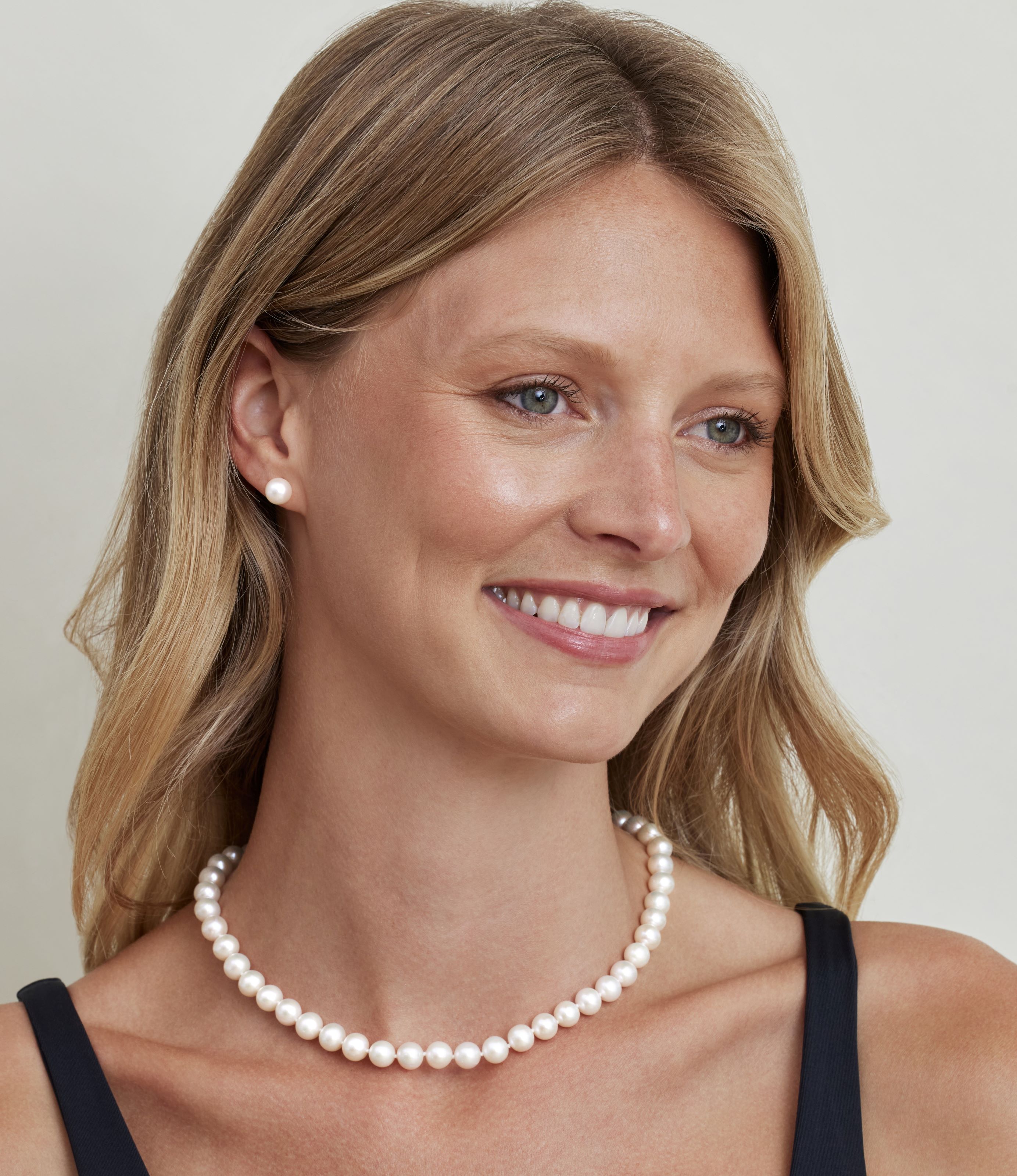 16" 3-Row Freshwater Cultured Pearl Choker – White Baroque Pearl Necklace PN330
