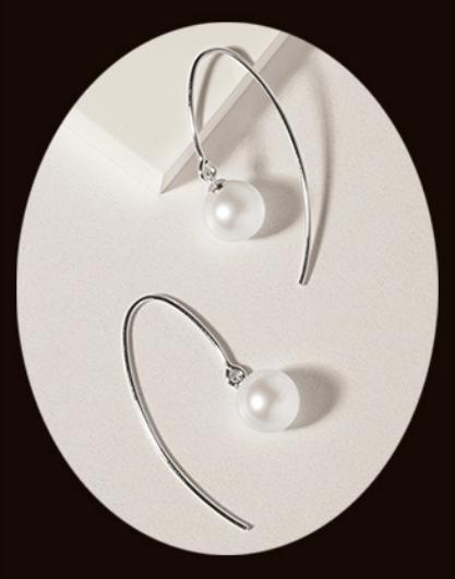 9mm White Freshwater Round Pearl Stud Earrings